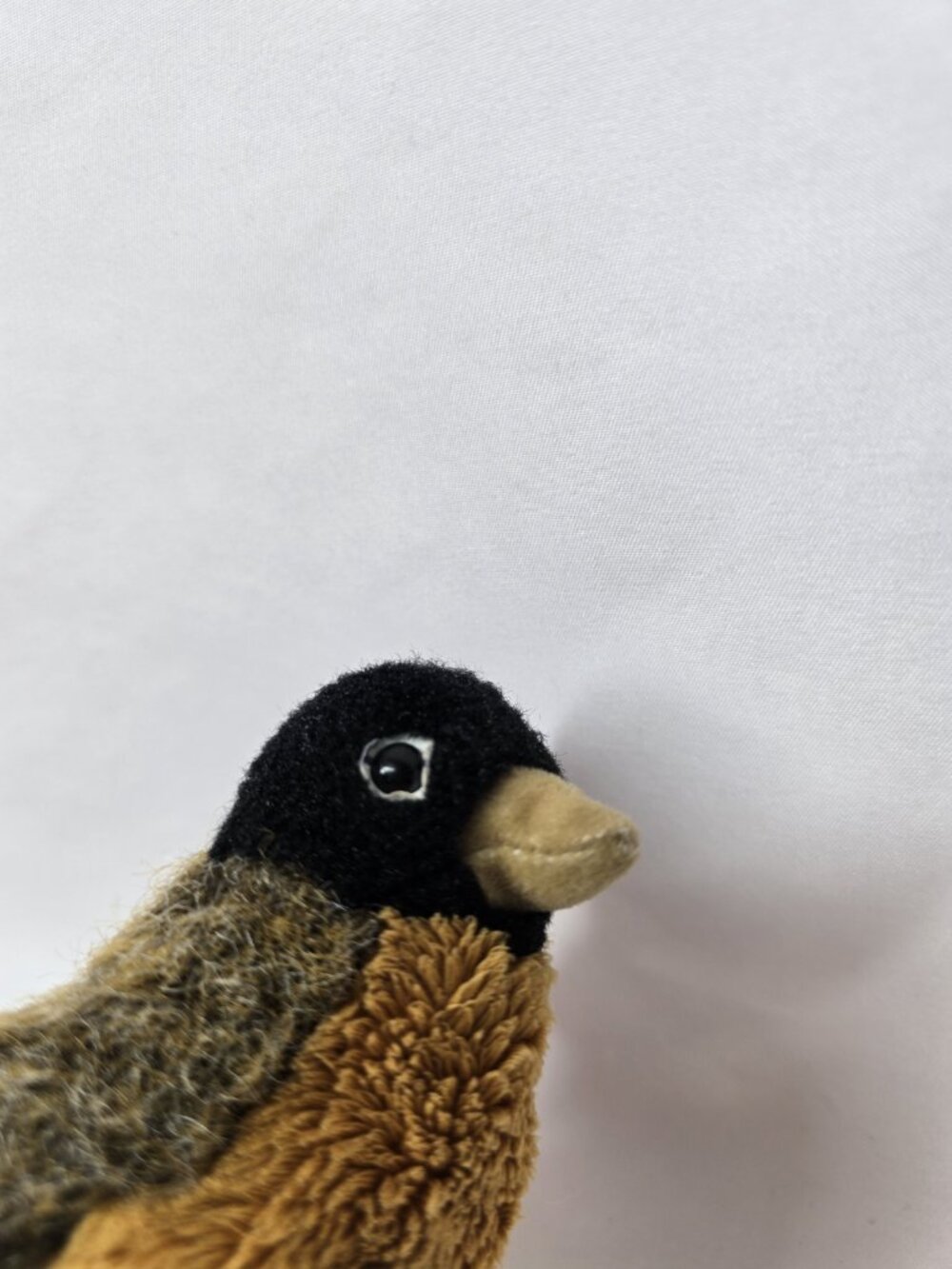 Folkmanis Mini Robin Finger Puppet 4 Inches - Picture 6 of 7